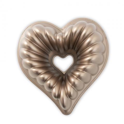 Nordic Ware® Elegant Heart-sockerkaksform